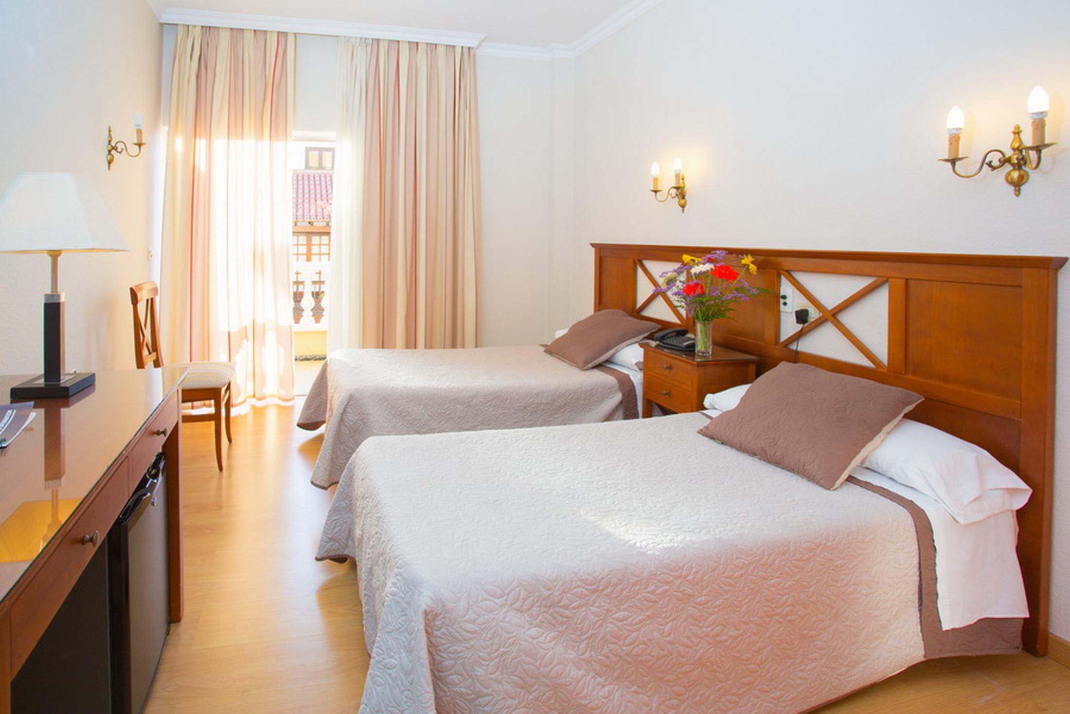 Hotel Marte ปูแอร์โตเดลาครูซ ภายนอก รูปภาพ