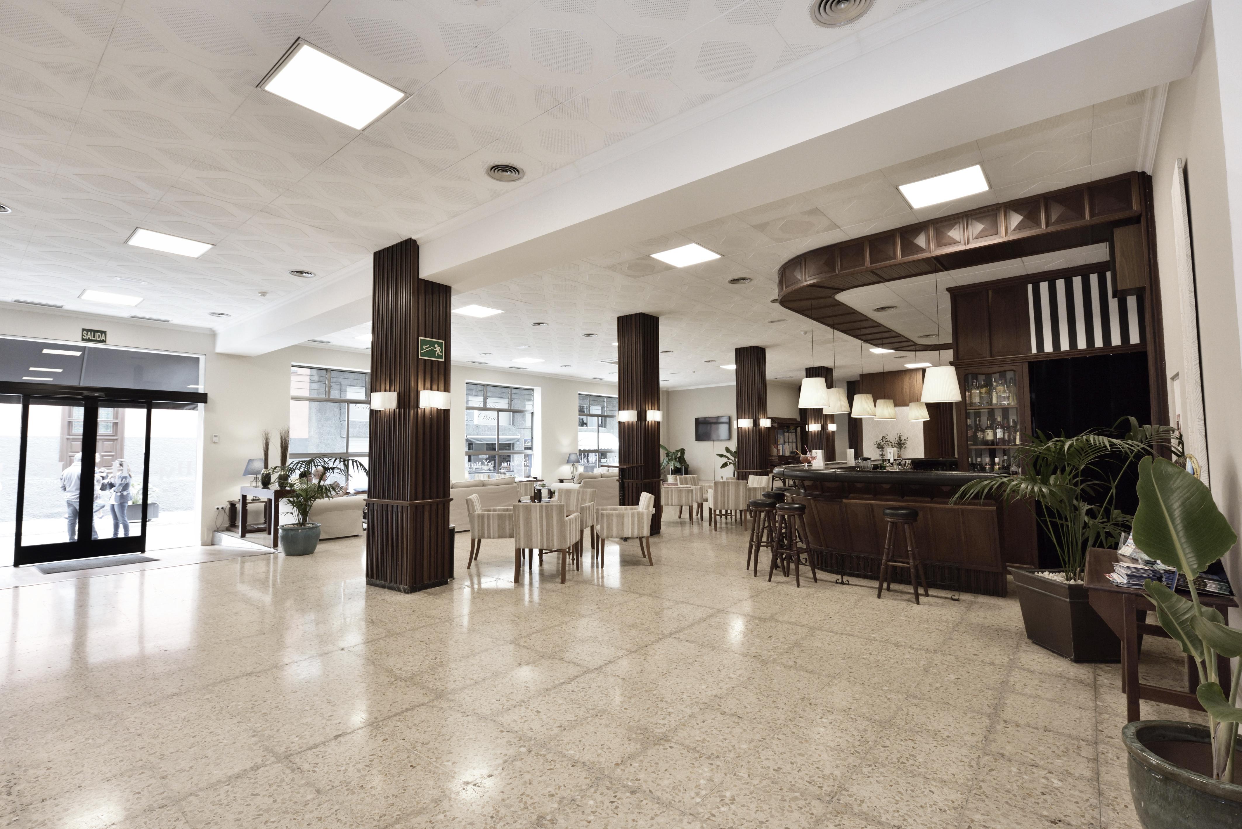 Hotel Marte ปูแอร์โตเดลาครูซ ภายนอก รูปภาพ