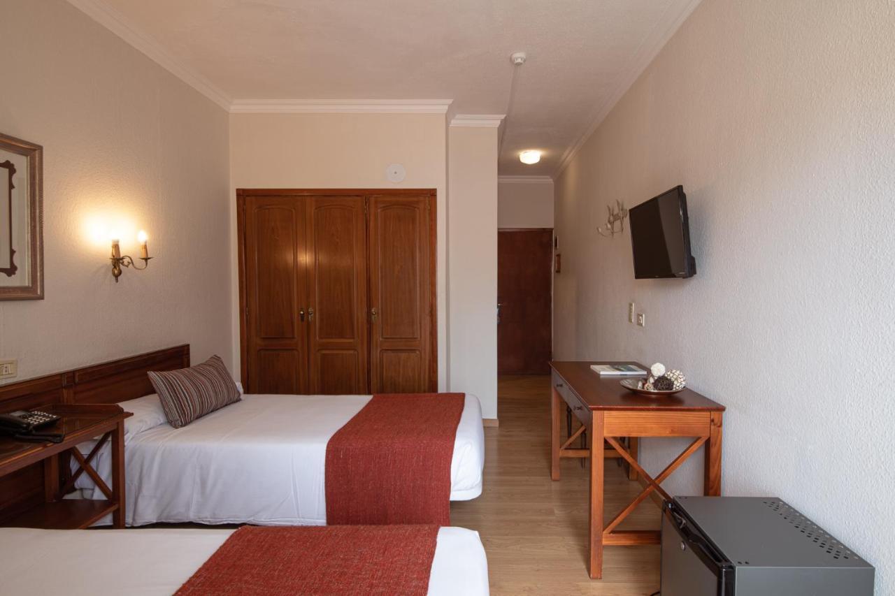 Hotel Marte ปูแอร์โตเดลาครูซ ภายนอก รูปภาพ