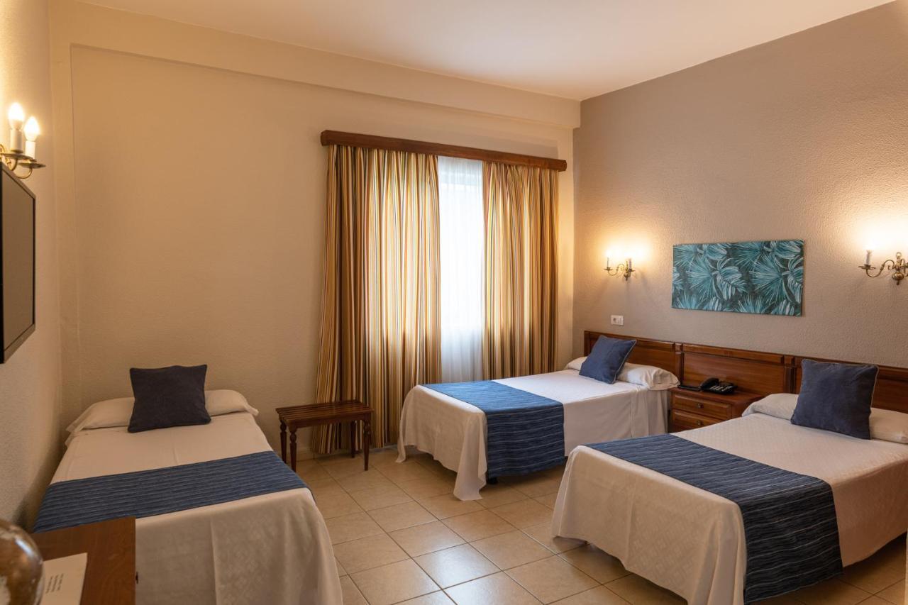 Hotel Marte ปูแอร์โตเดลาครูซ ภายนอก รูปภาพ